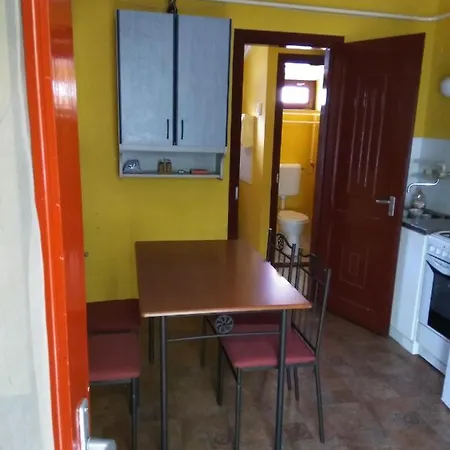 Aranyeso Vendeghaz Konukevi
